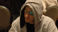Men sunglasses poker chips Phil Laak