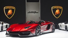Metallic cars wheels Lamborghini Speed transportation vehicles 