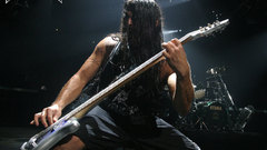 Metallica bass guitars Robert