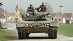 Military Austria tanks Leopard