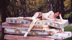 Milla Jovovich mattress