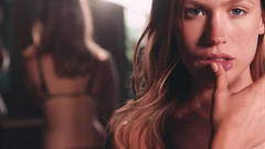 Mirrors Actress january jones