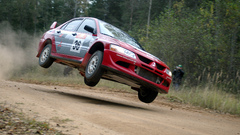 Mitsubishi Lancer jumping rally