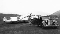 Mm packard convertible waits