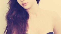 Models Iona Rose McCabe