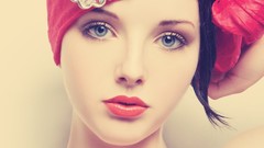 Models Iona Rose McCabe