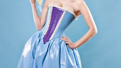 Models latex corset ancilla