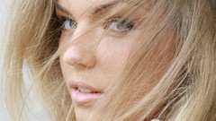 Models lips gray eyes