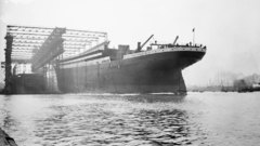 Monochrome vehicles Titanic