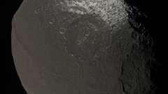 Moon iapetus dark cassini