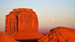 Moonrise sunset monument valley