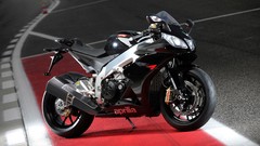 Motorbikes Aprilia RSV4