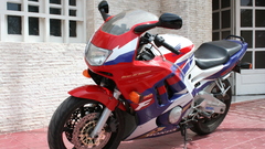 Motorbikes Honda CBR 600