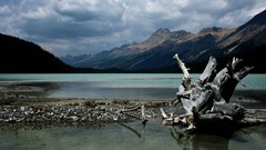 Mountains clouds root lakes reflections