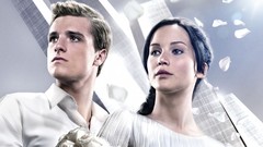 Movies victory tour josh hutcherson jennifer lawrence the 