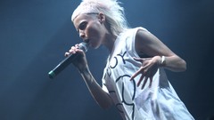Music woman die antwoord Yolandi Visser