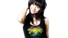 Music woman headphones DJ zara