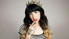 Music woman lipstick brunettes crowns Kreayshawn Natassia Gail 