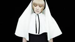 Narsha k-pop brown eyed