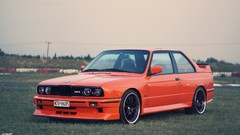 Nature orange BMW E30 M3