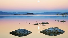 Nature rocks California lakes