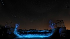 Night light graffiti Skateboarding half pipe light art