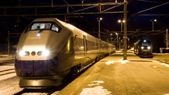 Night Norway vehicles trains train stations BM73 BM93 Dombås