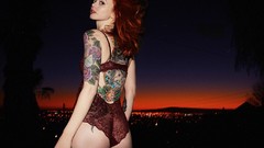 Night red woman green eyes redheads pale skin Lass-model Julie 