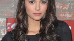 Nina Dobrev
