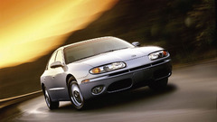 Oldsmobile Aurora 2000 have