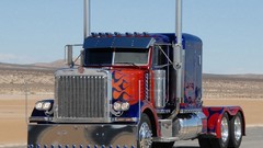 Optimus prime peterbilt