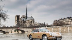 Paris cars porche