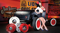 Pinstripe hot rod pinups