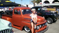 Pinups car show
