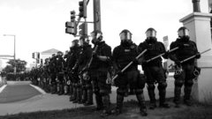 Police riot 1600x1200 riots