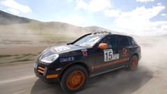 Porsche front Cayenne rally