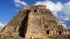 Pyramid high Resolution