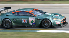 Racing cars Aston Martin