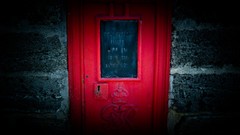 Red drop mail bermuda