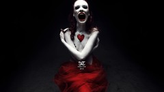 Red Gothic woman Scream Howl queen Erwintirta