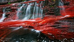 Red rocks waterfalls