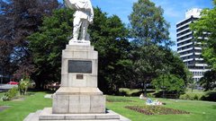 Robert falcon scott memorialrobert