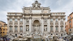 Rome trevi fountain
