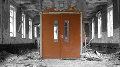 Room window mess door