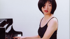 Sachiko Kato piano brunette