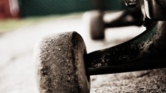 Sand dirt rust skate circles trucks ground skateboards