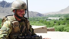 Sand War Guns dust fight Australia soldiers military patrol 