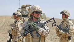 Sand War Guns dust soldiers Estonia military patrol sunglasses 