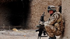 Sand War Guns England dust fight soldiers Britain United 