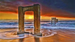 Sea column beach Ray